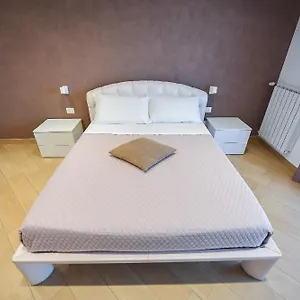  Guest house Karol Airport